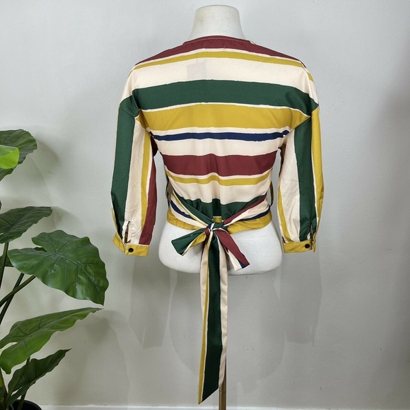 Boohoo Stripe Wrap Top Size 8 NWT - Picture 12 of 12